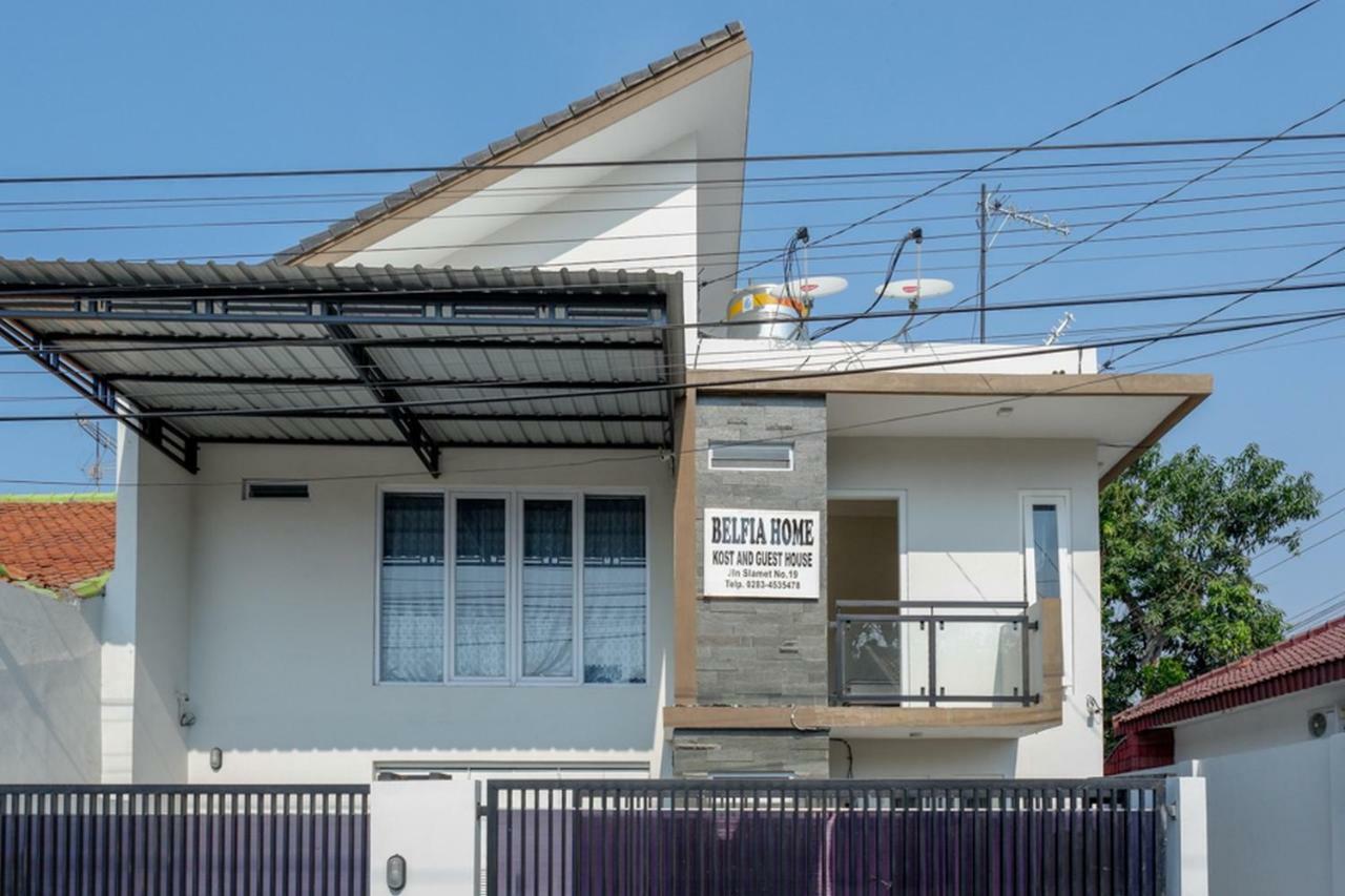 Reddoorz Plus Syariah Near Stasiun Tegal 2 מראה חיצוני תמונה